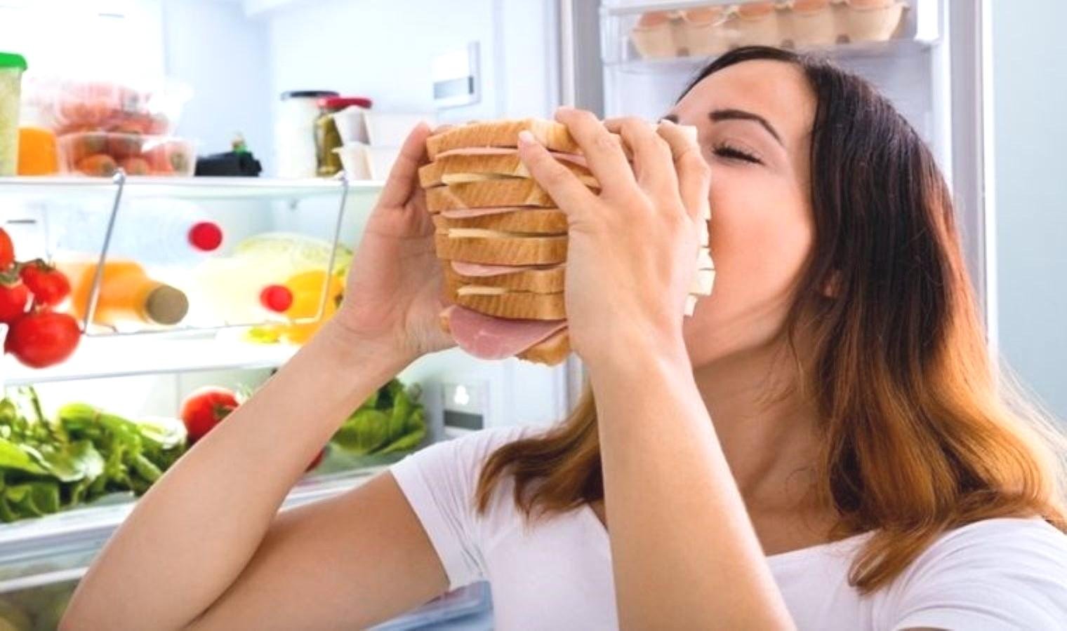 asiri-yemek-yeme-aliskanligini-tetikleyen-faktorler-Nb3FVFXw.jpg asiri-yemek-yeme-aliskanligini-tetikleyen-faktorler-Nb3FVFXw.jpg