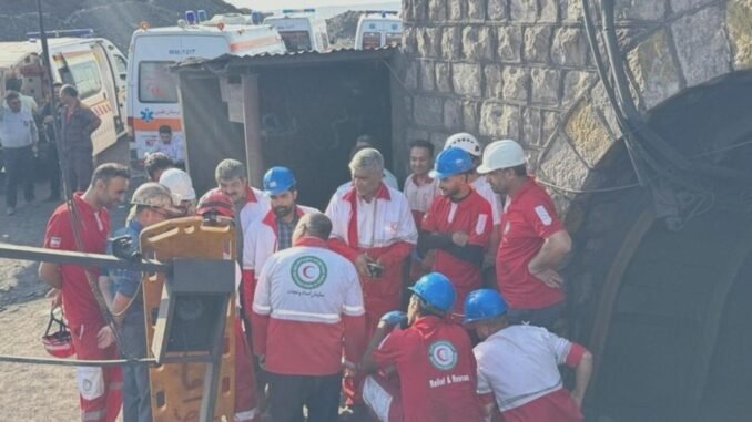 guney-horasandaki-komur-madeni-faciasinda-olu-sayisi-38e-yukseldi-D1ZCj2di.jpg