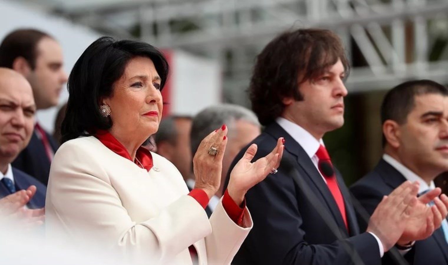 gurcistan-basbakani-irakli-kobakhidzeden-salome-zurabisviliye-sert-elestiriler-V2JAdfWk.jpg gurcistan-basbakani-irakli-kobakhidzeden-salome-zurabisviliye-sert-elestiriler-V2JAdfWk.jpg