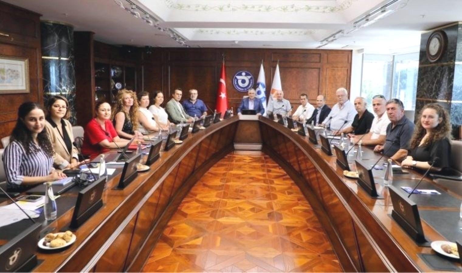izmir-balikcilik-calisma-grubu-34-toplantisi-gerceklesti-mRQLxkLS.jpg izmir-balikcilik-calisma-grubu-34-toplantisi-gerceklesti-mRQLxkLS.jpg