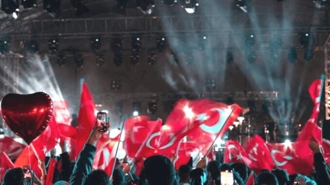 29-ekim-cumhuriyet-bayrami-kutlamalari-ve-konser-programi-qN2Yu6N6.jpg