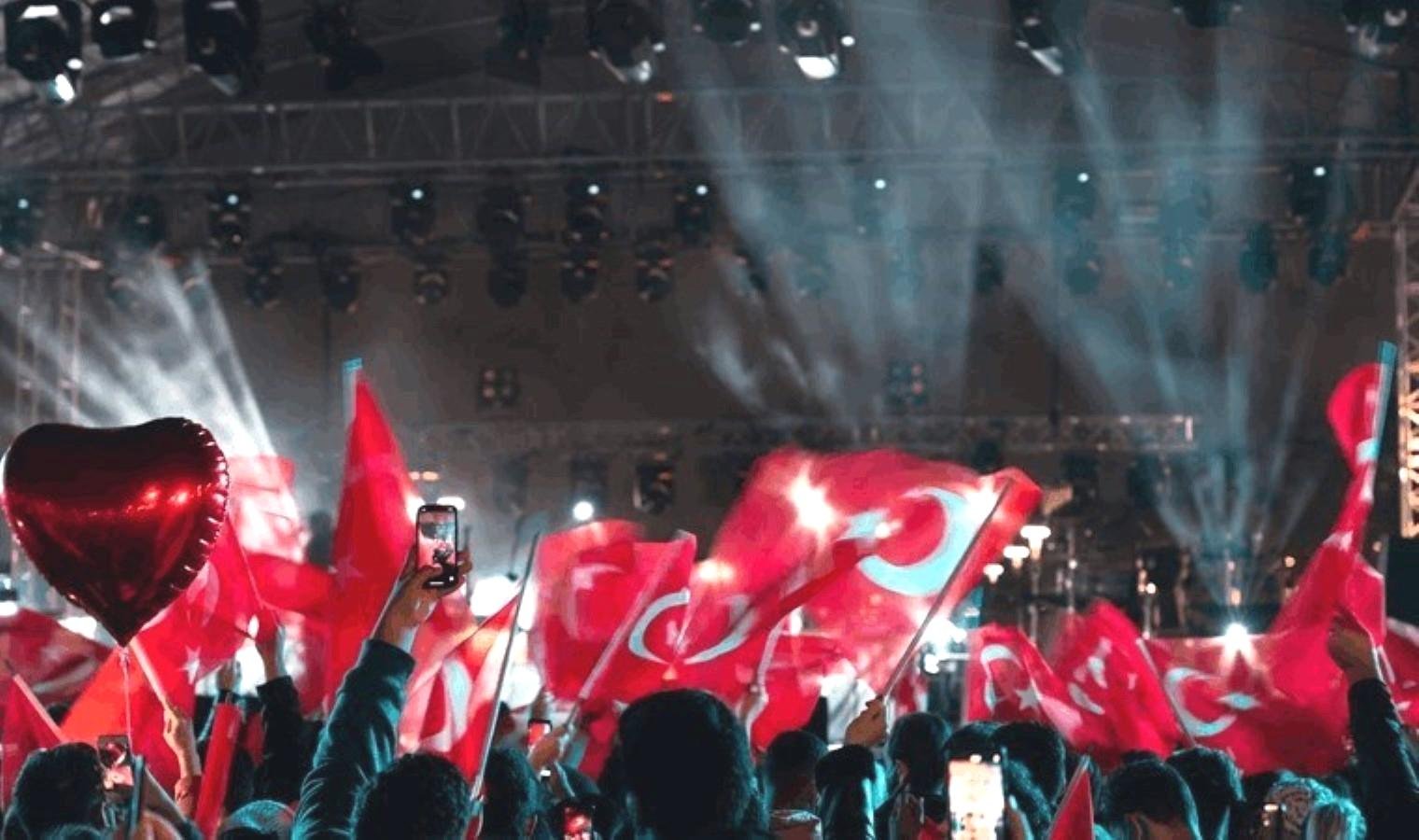 29-ekim-cumhuriyet-bayrami-kutlamalari-ve-konser-programi-qN2Yu6N6.jpg