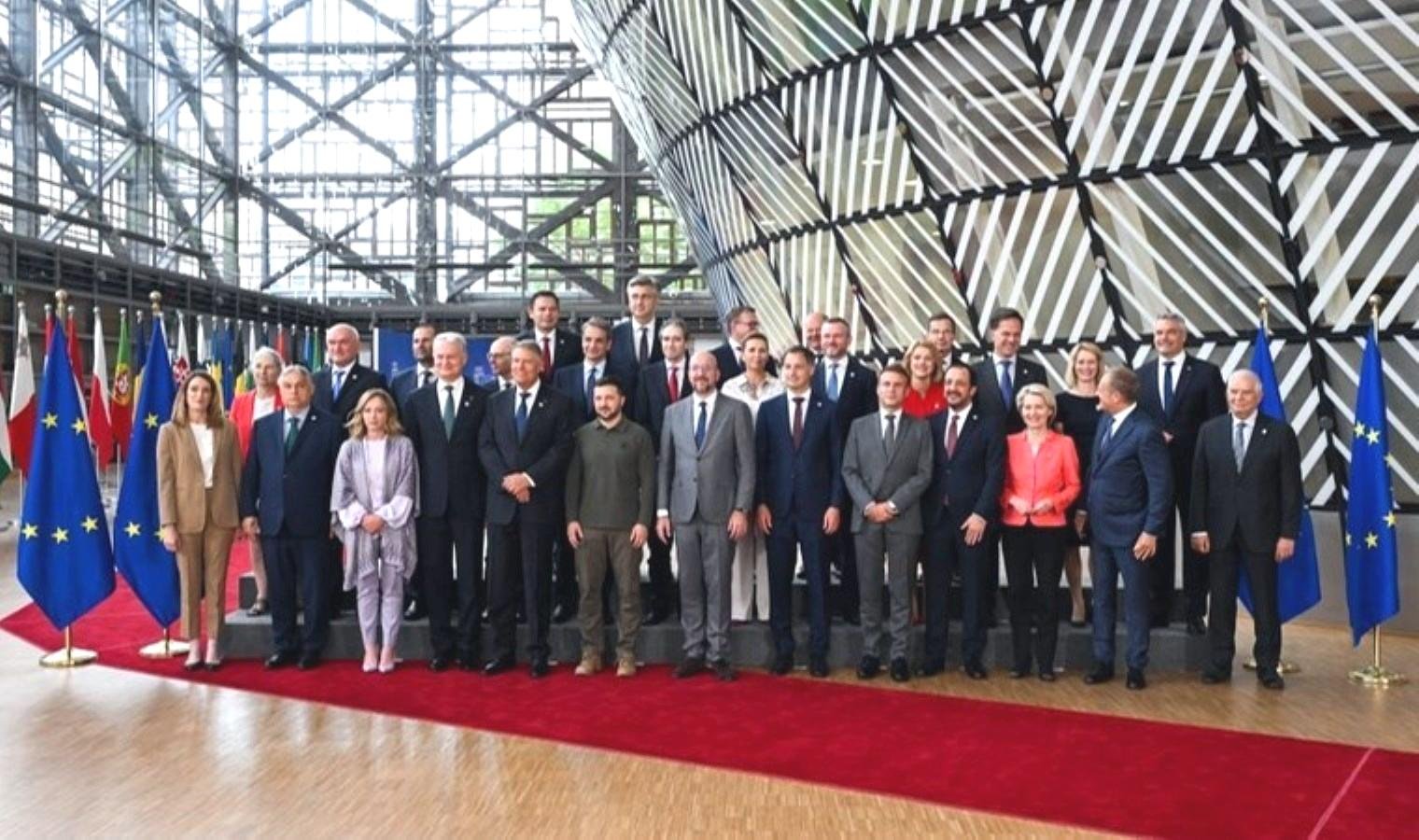ab-zirvesi-brukselde-toplandi-ukrayna-goc-ve-ekonomi-gundemi-qDJ3X3LL.jpg