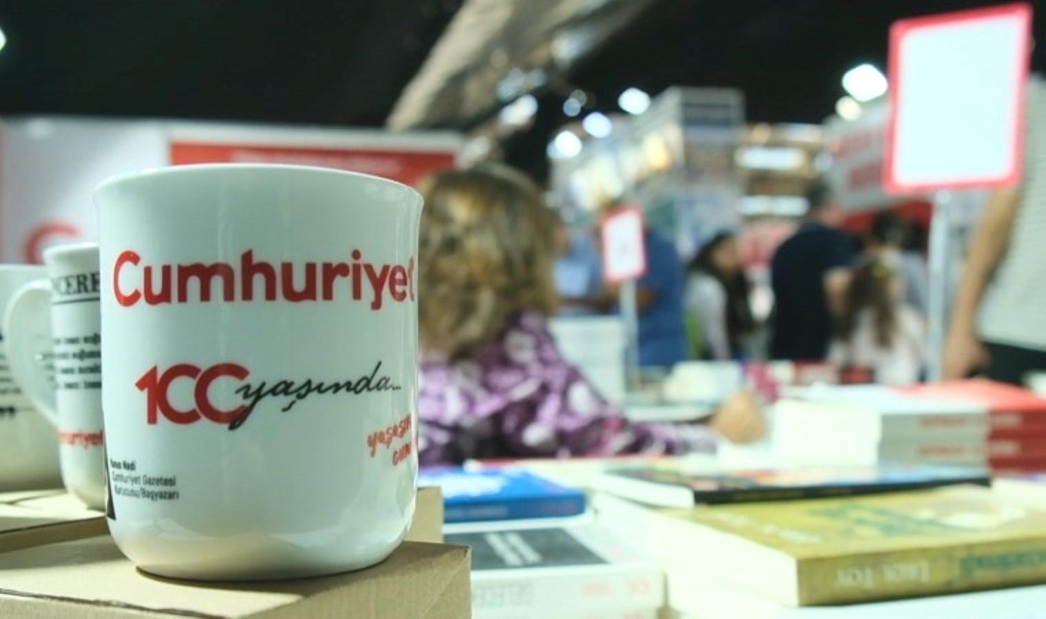 antalya-kitap-fuari-2023-insan-olmak-temasiyla-kitapseverlerle-bulustu-7ZXqzEvq.jpg