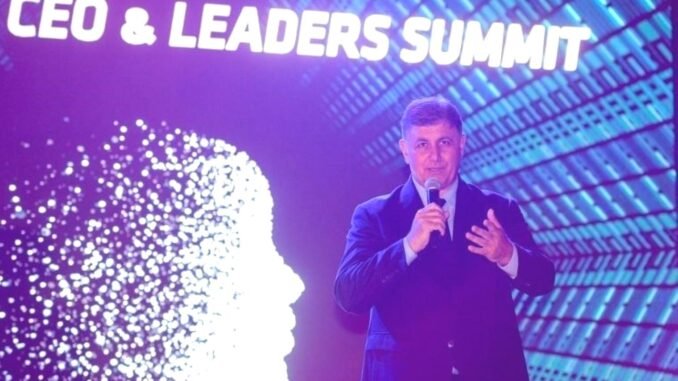 dijital-ceo-ve-liderler-zirvesi-2023-yapay-zeka-temasiyla-cesmede-basladi-MmjkaWU8.jpg