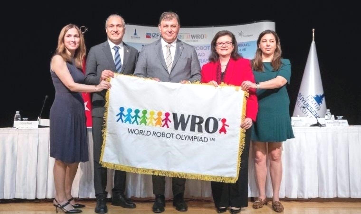 dunya-robot-olimpiyati-2024-izmirde-bilim-ve-robotik-bulusmasi-SyLYSXA5.jpg