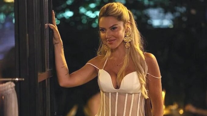 esas-oglan-dizisi-hadise-ve-seda-bakan-ile-yeni-bir-baslangic-WzKVkSd7.jpg