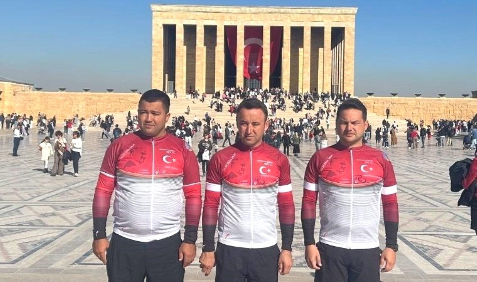fethiyeden-ankaraya-pedal-ceviren-cesur-takim-WhXKCWCL.jpg