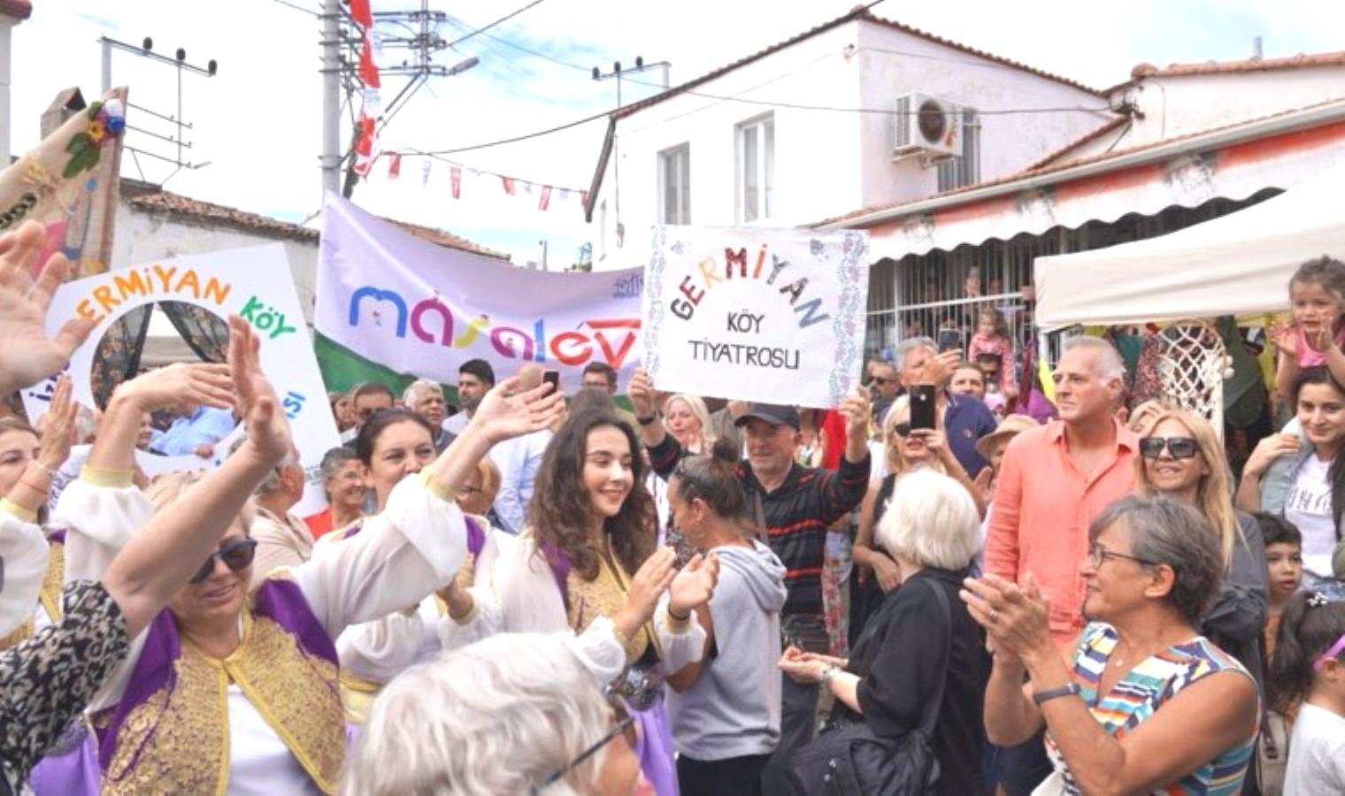 germiyan-festivali-ertelendi-MYutBbYf.jpg germiyan-festivali-ertelendi-MYutBbYf.jpg