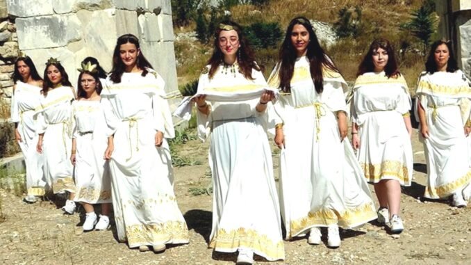 hekatesia-toreni-modern-yuruyusle-yeniden-canlandirildi-MBLHYxA3.jpg