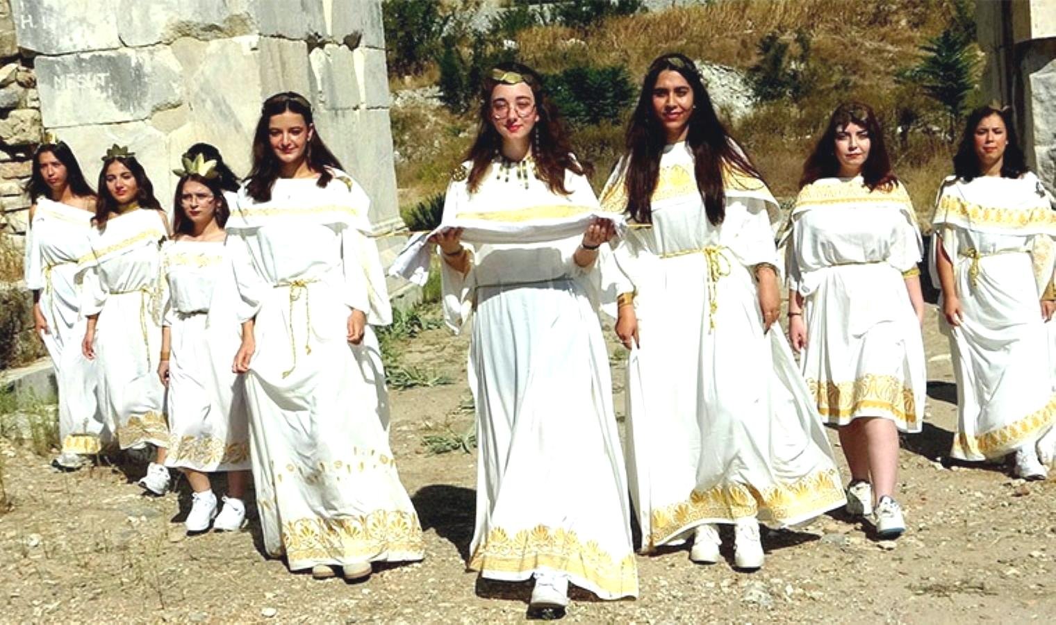 hekatesia-toreni-modern-yuruyusle-yeniden-canlandirildi-MBLHYxA3.jpg hekatesia-toreni-modern-yuruyusle-yeniden-canlandirildi-MBLHYxA3.jpg