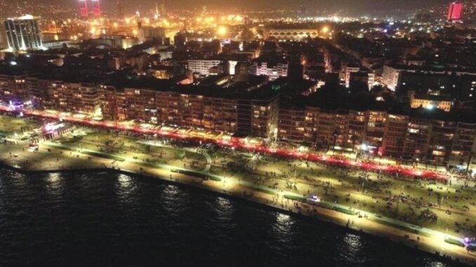 izmir-buyuksehir-belediyesinin-cumhuriyet-bayrami-kutlama-hazirliklari-jKfDzley.jpg
