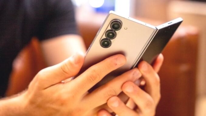 samsungun-yeni-premium-markasi-iddialari-nHIxnwvE.jpg