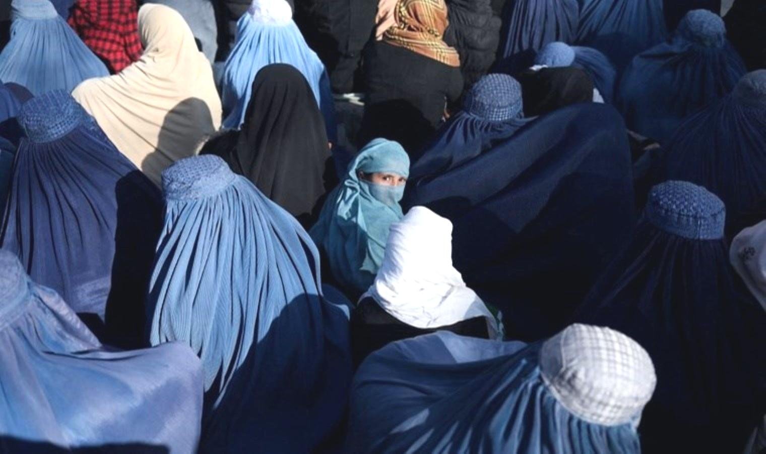 talibandan-kadinlarin-sesine-yonelik-yeni-kisitlamalar-updvPsaZ.jpg talibandan-kadinlarin-sesine-yonelik-yeni-kisitlamalar-updvPsaZ.jpg