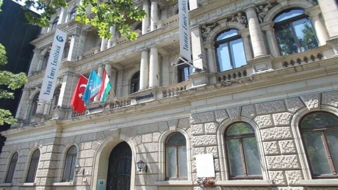 turk-yazarlar-budapestede-bulusuyor-iQ6B73XO.jpg