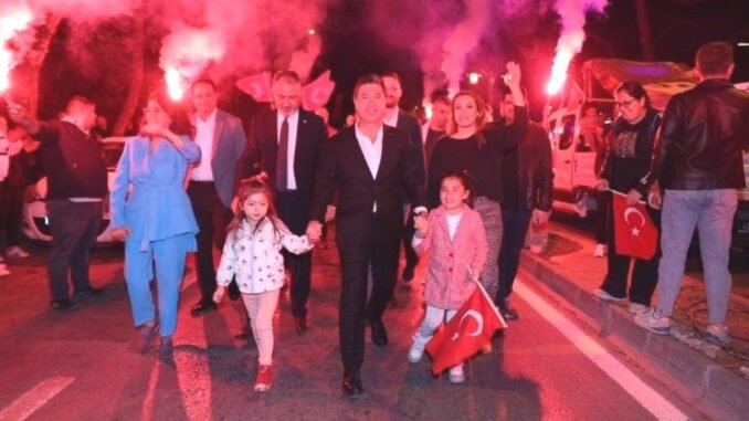 turkiye-cumhuriyetinin-101-yili-muglada-coskuyla-kutlandi-JFkCHzdg.jpg