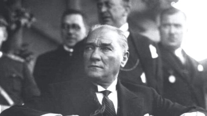 10-kasim-mustafa-kemal-ataturku-anma-gunu-vspxuOtp.jpg