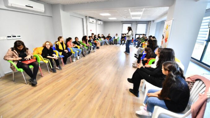 İzmir Çocuk Meclisi, Komisyon Toplantılarına Başladı