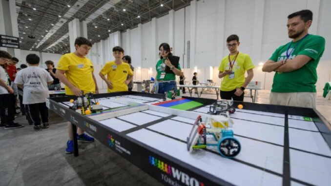 İzmir, Dünya Robot Olimpiyatı 2024’e Ev Sahipliği Yapacak