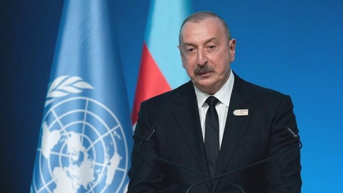 aliyev-cop29-acilis-konusmasinda-batili-ulkelerin-fosil-yakitlar-konusundaki-durusunu-elestirdi-3E6F86Nc.jpg
