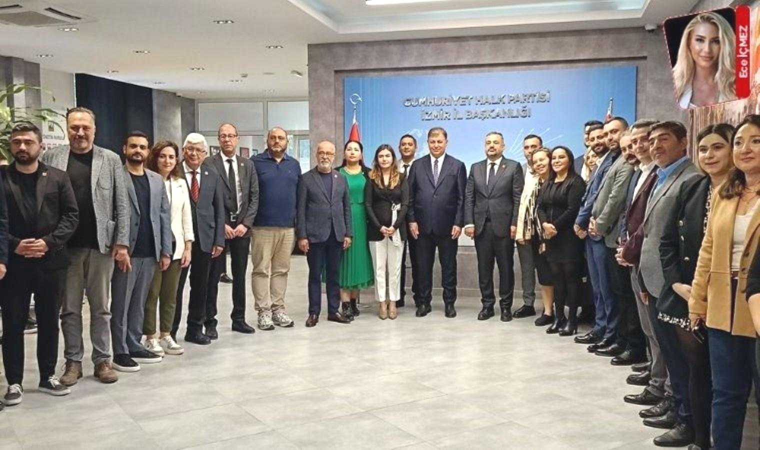 cemil-tugaydan-izmirde-birlik-ve-mucadele-vurgusu-kiJQQb4T.jpg