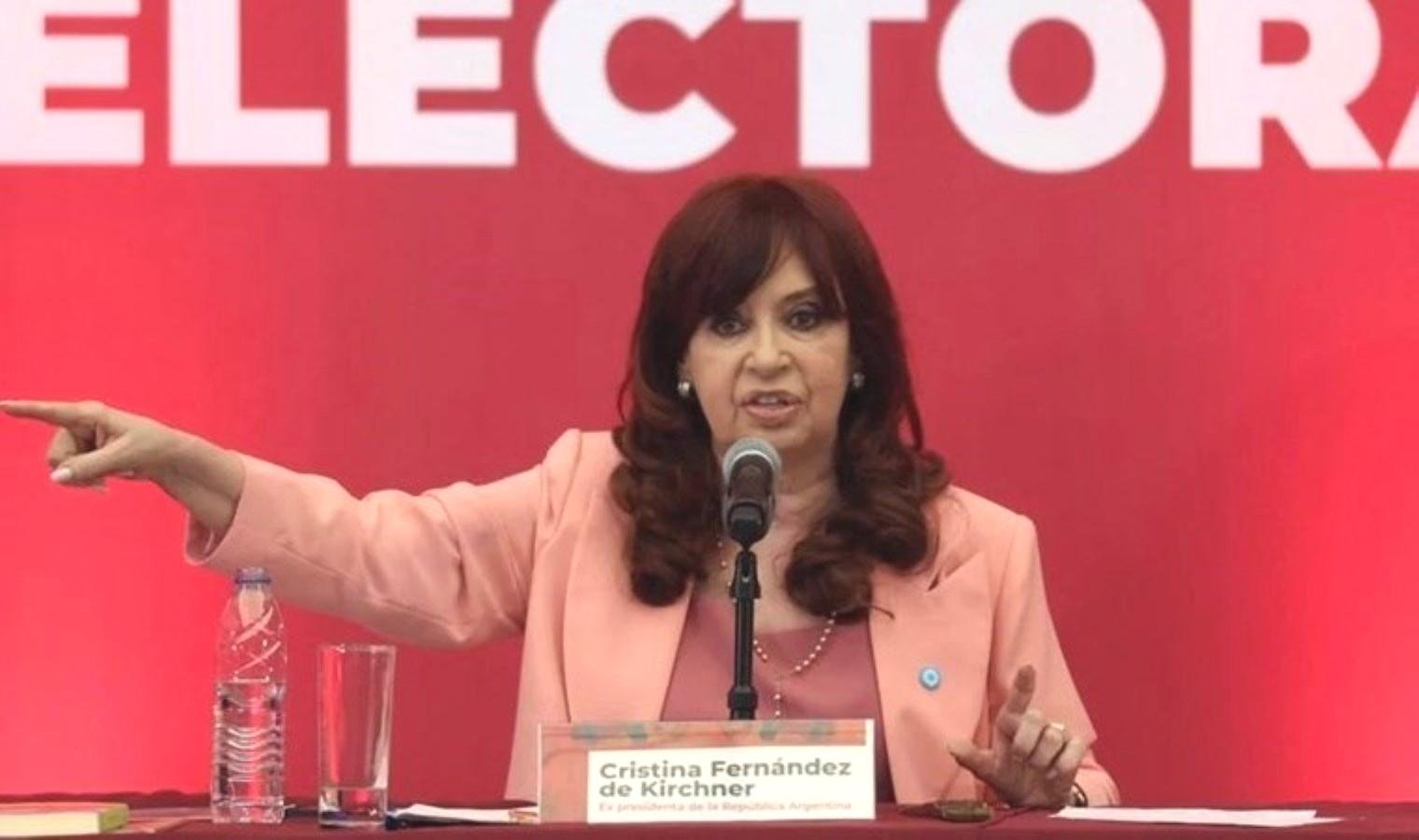 cristina-fernandez-de-kirchnerin-yolsuzluk-davasi-ve-yargi-sureci-BzQSAdZ2.jpg