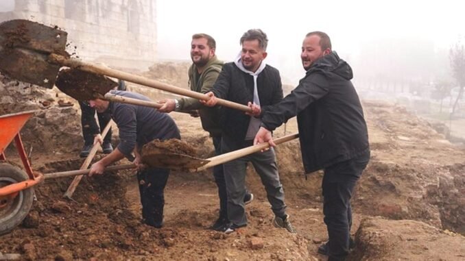 duzce-belediyesinin-konuralp-antik-kenti-kazi-calismalarina-destegi-CJYnamIa.jpg