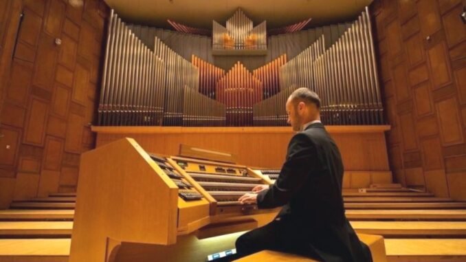 eduard-antal-istanbulda-unutulmaz-bir-konser-veriyor-pPYHSxiT.jpg