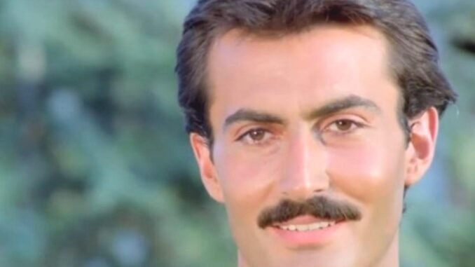 faruk-peker-ve-iffet-filmi-cemil-karakterinin-ardindaki-isim-98yS7BEl.jpg