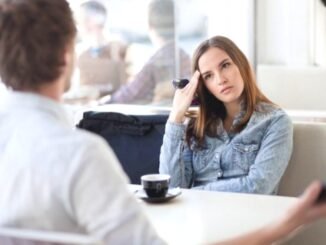 Gaslighting Nedir? Belirtileri ve Etkileri - Merhaba İzmir