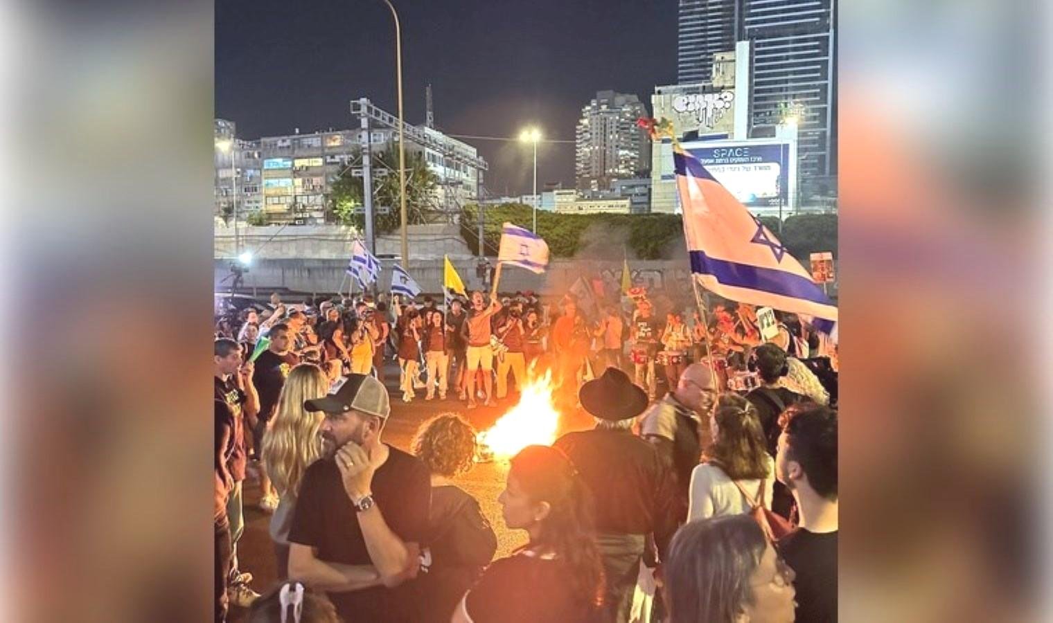 israilde-netanyahunun-kararina-protestolar-GRXVkY1M.jpg