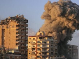 İsrail'in Gazze'ye düzenlediği hava saldırılarında 12 kişi hayatını kaybetti, Netanyahu'nun evi işaret fişekleriyle saldırıya uğradı. - Merhaba İzmir