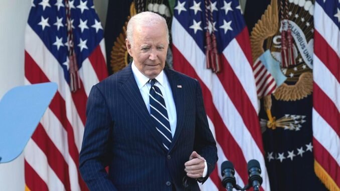 joe-biden-kamala-harris-ve-amerikan-demokrasisini-beyaz-saraydaki-konusmasinda-ovdu-1Migu9Aa.jpg