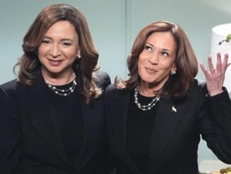 Kamala Harris, ön seçimlerden önceki sürpriz bir skeçte Saturday Night Live'da göründü. - Merhaba İzmir