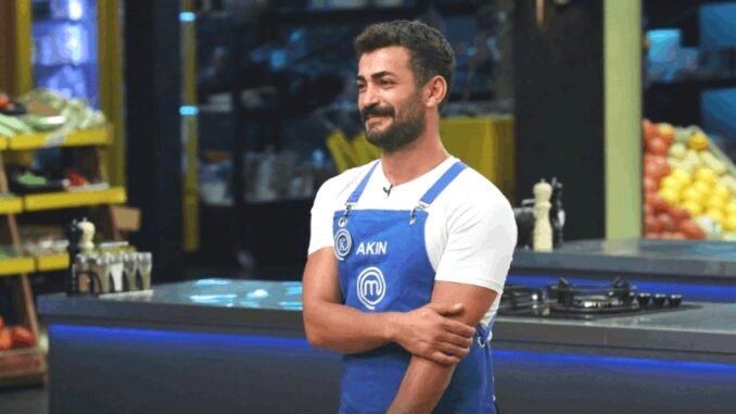 masterchef-turkiyede-akin-kiziltas-kimdir-YHmc8Uwf.jpg