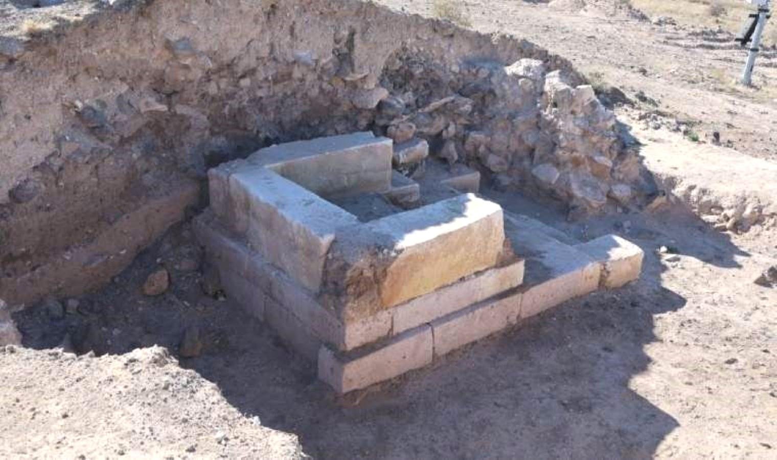 nevsehir-haci-bektas-veli-universitesinde-ilk-bilimsel-tumulus-kazisi-lG5WR8Cx.jpg