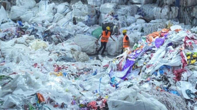turkiyenin-plastik-atik-ithalati-ve-cevresel-etkileri-7Cqvvld1.jpg