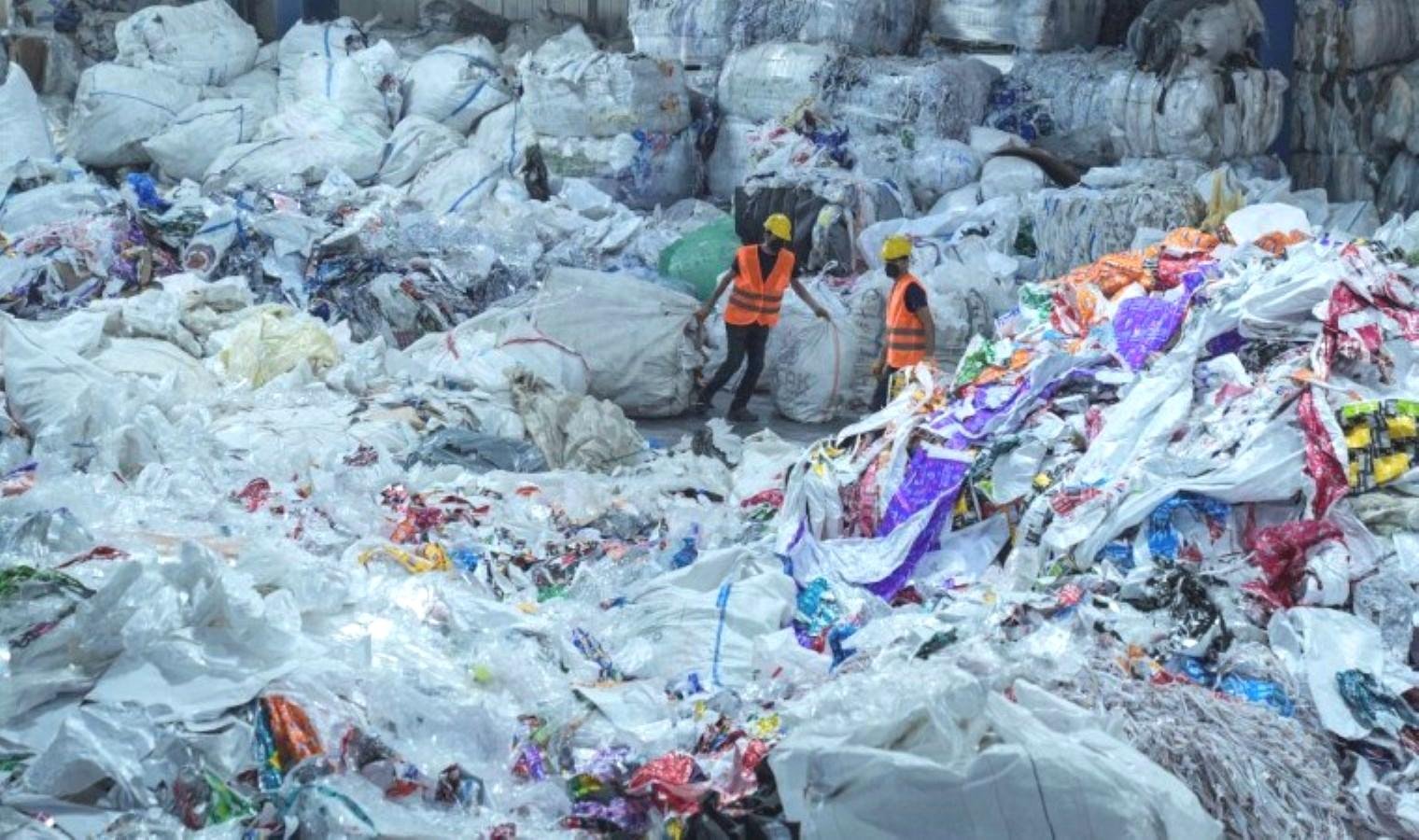 turkiyenin-plastik-atik-ithalati-ve-cevresel-etkileri-7Cqvvld1.jpg turkiyenin-plastik-atik-ithalati-ve-cevresel-etkileri-7Cqvvld1.jpg