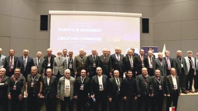 uskudar-universitesinde-yaratilis-kongresi-ve-elestiriler-NrcmqK9d.jpg