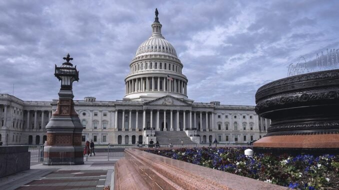 washington-secim-sonuclari-sonrasi-potansiyel-siddet-icin-hazirlik-yapiyor-PrA4xgwF.jpg