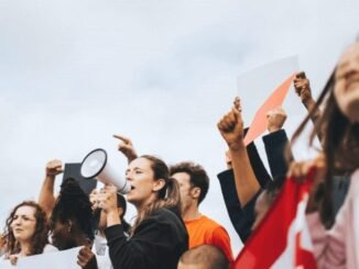 Woke Kültürü Nedir? Tanım ve Tartışmalar - Merhaba İzmir