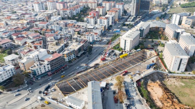 Buca Metrosu'nda, Dört Tünel Açma Makinesi De Devre