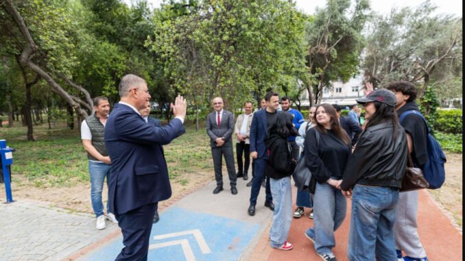 Hasanağa Bahçesi'ndeki Dönüşüm Bucalıları Mutlu Etti