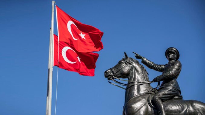 Başkan Tugay'dan 19 Mayıs Mitingine Davet