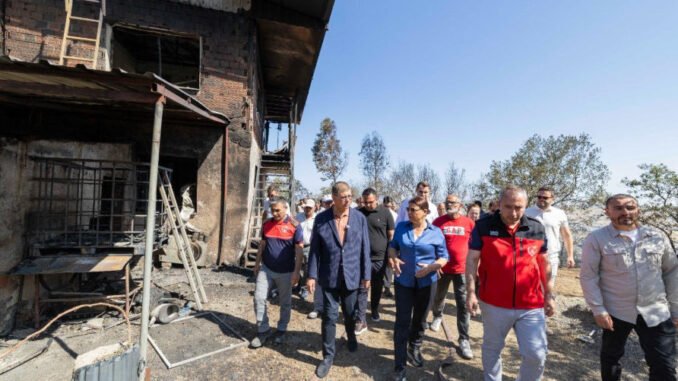 Aliağa ve Foça’da Yangın Mağdurlarının Yaraları Sarılıyor