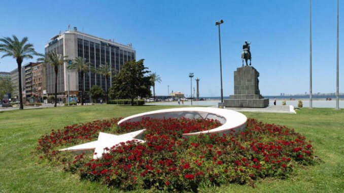 İzmir Çiçek Açtı!