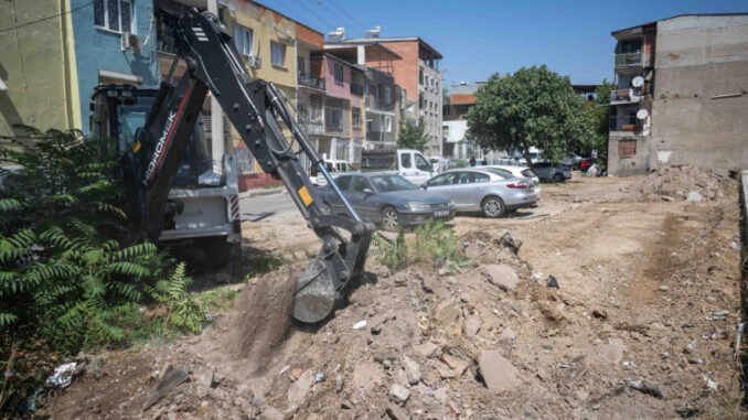 Bornova’da Kent Bostanları Büyüyor
