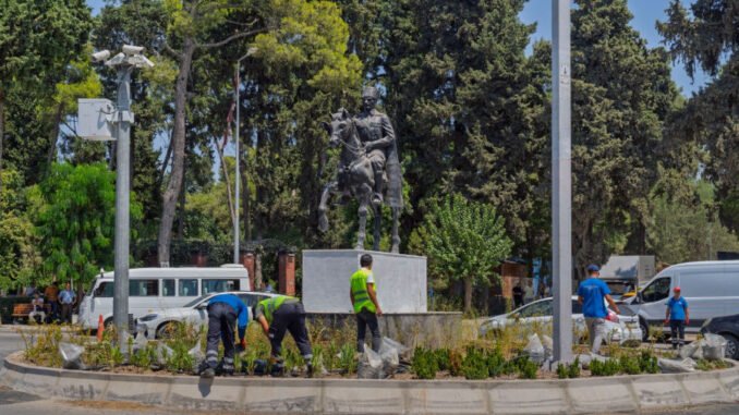 İzmir'de Yeşil Alanlara Akıllı Sulama Desteği