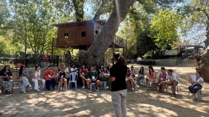 İzmir’de Gençler İklim Krizine Karşı Bir Araya Geldi
