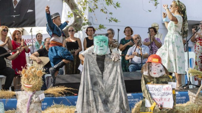 Urla Barbaros Oyuk Festivali'nde Renkli Görüntüler